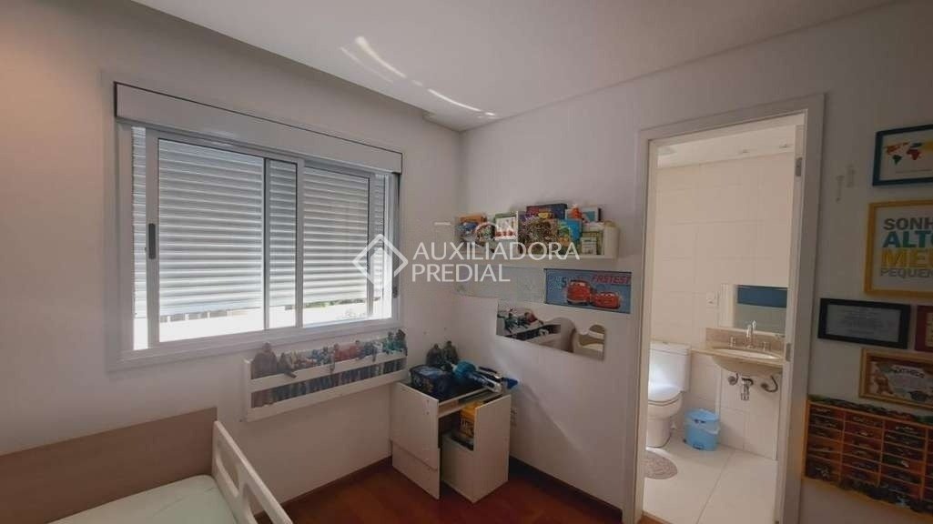 Apartamento à venda com 3 quartos, 135m² - Foto 19