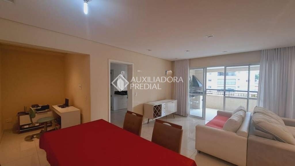 Apartamento à venda com 3 quartos, 135m² - Foto 6