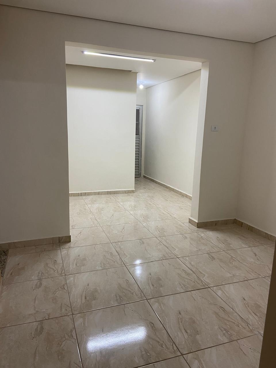 Casa à venda com 3 quartos, 250m² - Foto 2