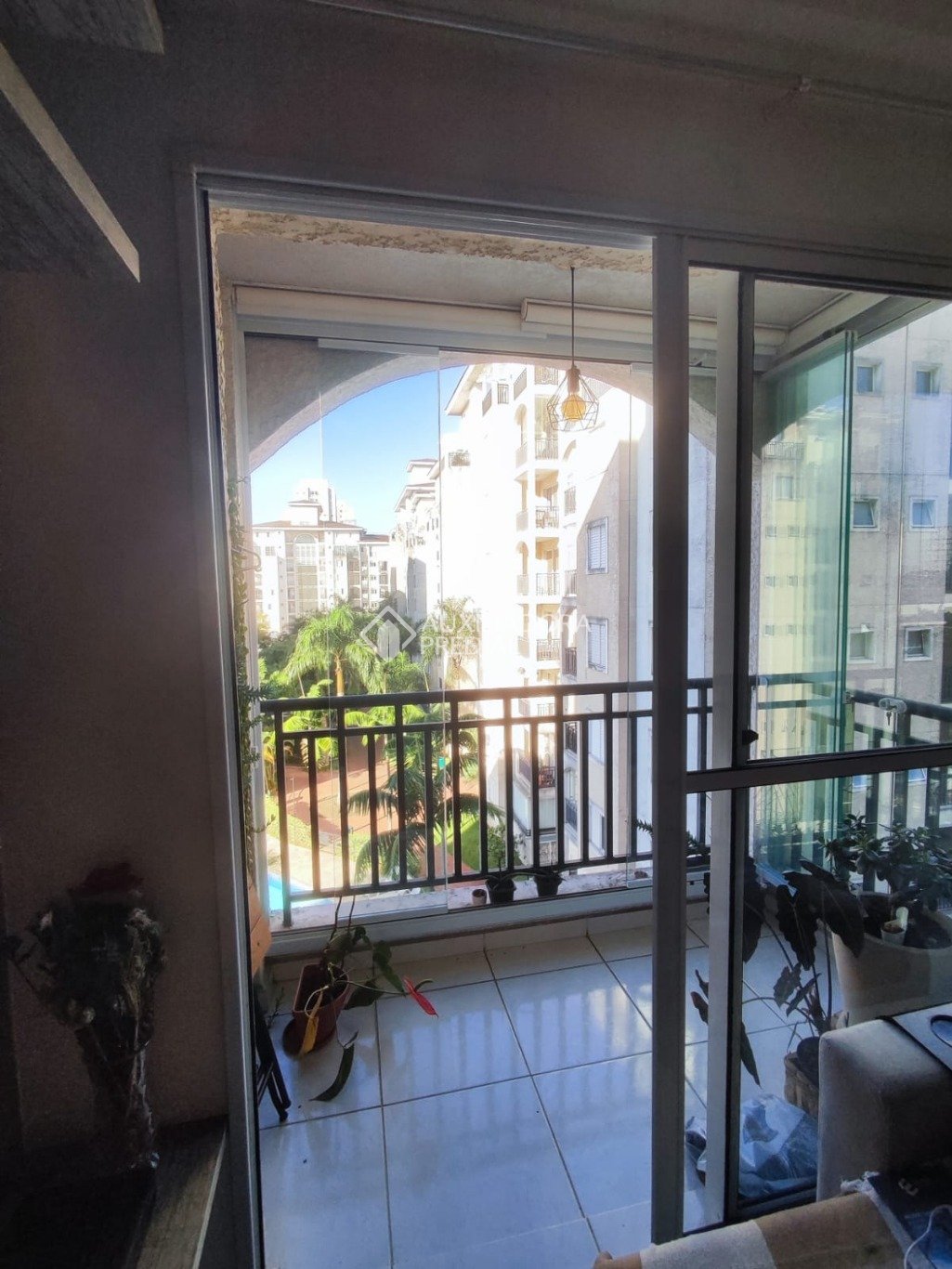 Apartamento à venda com 2 quartos, 53m² - Foto 2