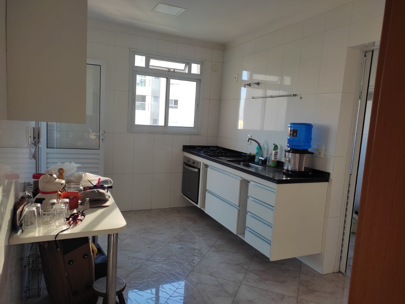 Apartamento à venda com 3 quartos, 159m² - Foto 9