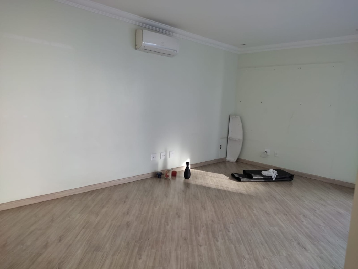 Apartamento à venda com 3 quartos, 159m² - Foto 7