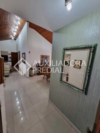 Casa à venda com 4 quartos, 290m² - Foto 6