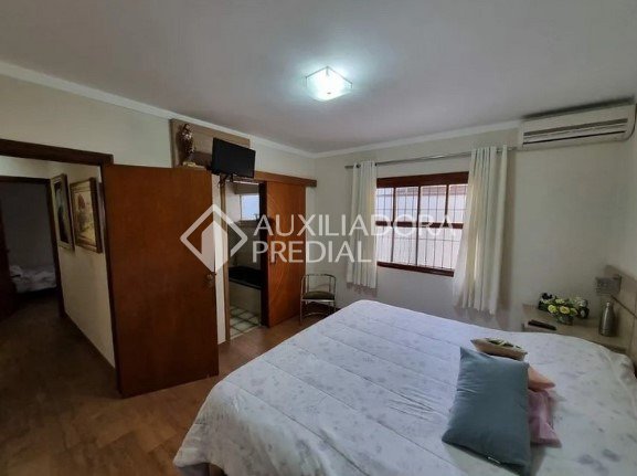 Casa à venda com 4 quartos, 290m² - Foto 13