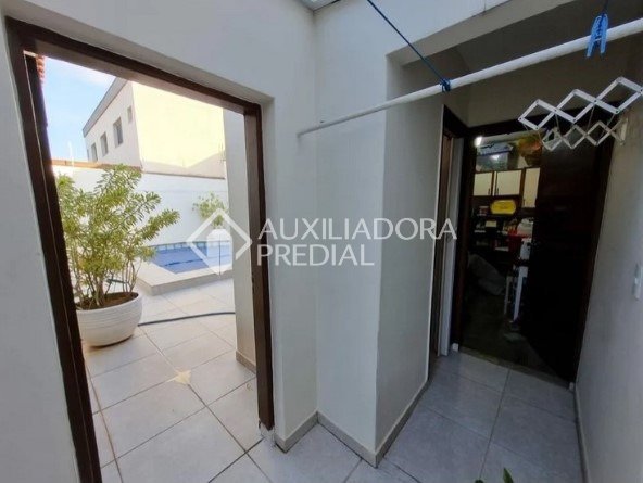 Casa à venda com 4 quartos, 290m² - Foto 26