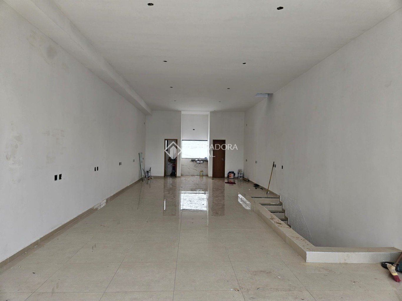 Conjunto Comercial-Sala à venda com 1 quarto, 105m² - Foto 5