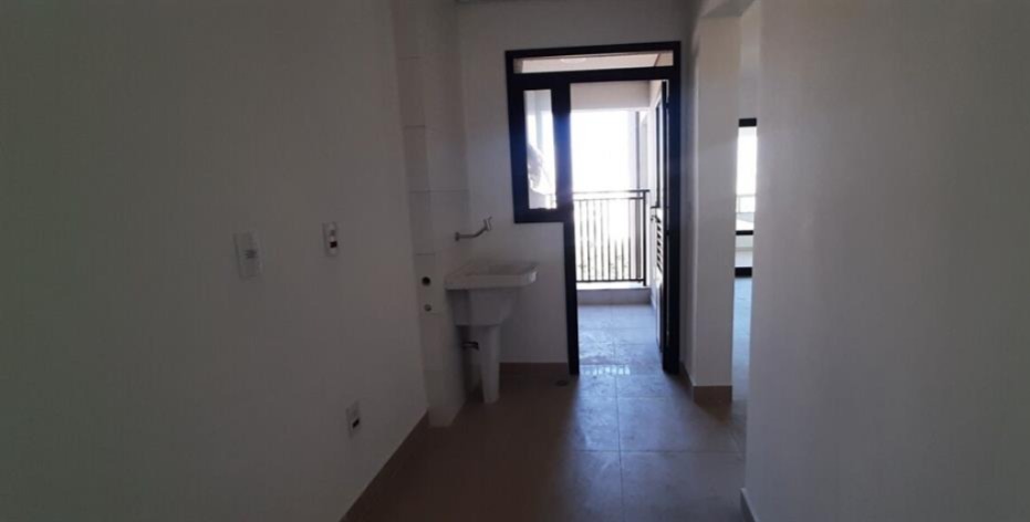 Apartamento à venda com 3 quartos, 135m² - Foto 7