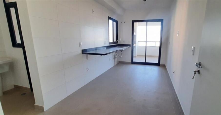 Apartamento à venda com 3 quartos, 135m² - Foto 3