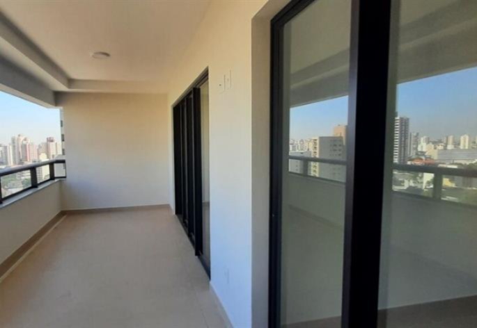 Apartamento à venda com 3 quartos, 135m² - Foto 4