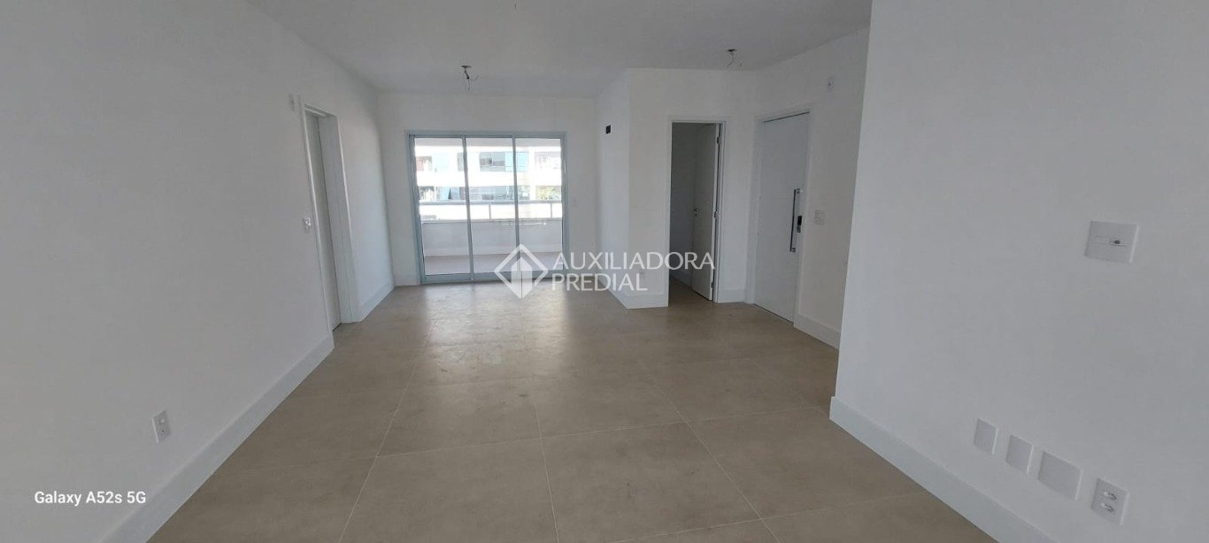 Apartamento à venda com 3 quartos, 190m² - Foto 8