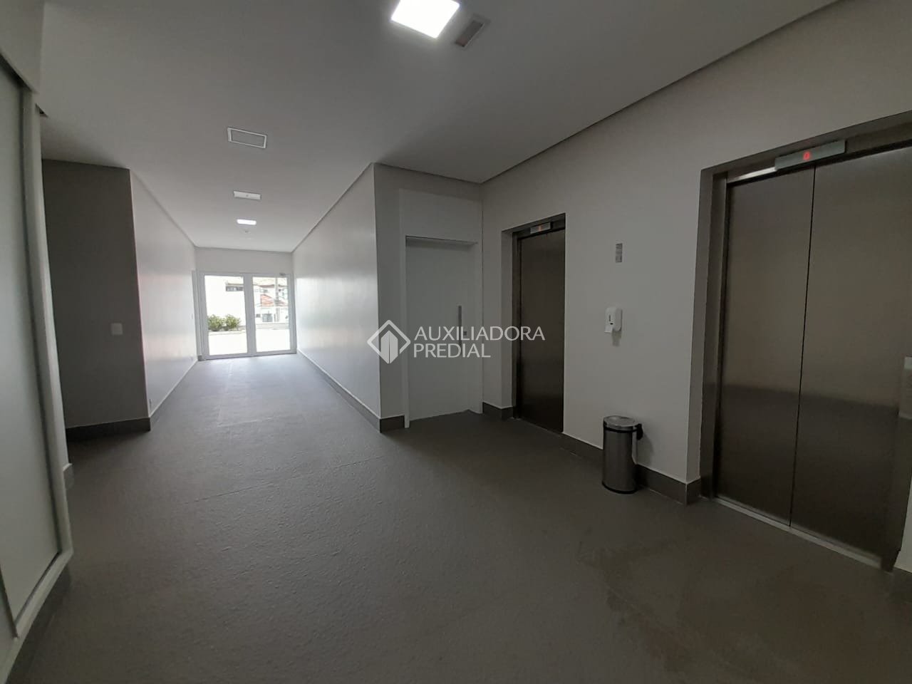 Cobertura à venda com 2 quartos, 120m² - Foto 12