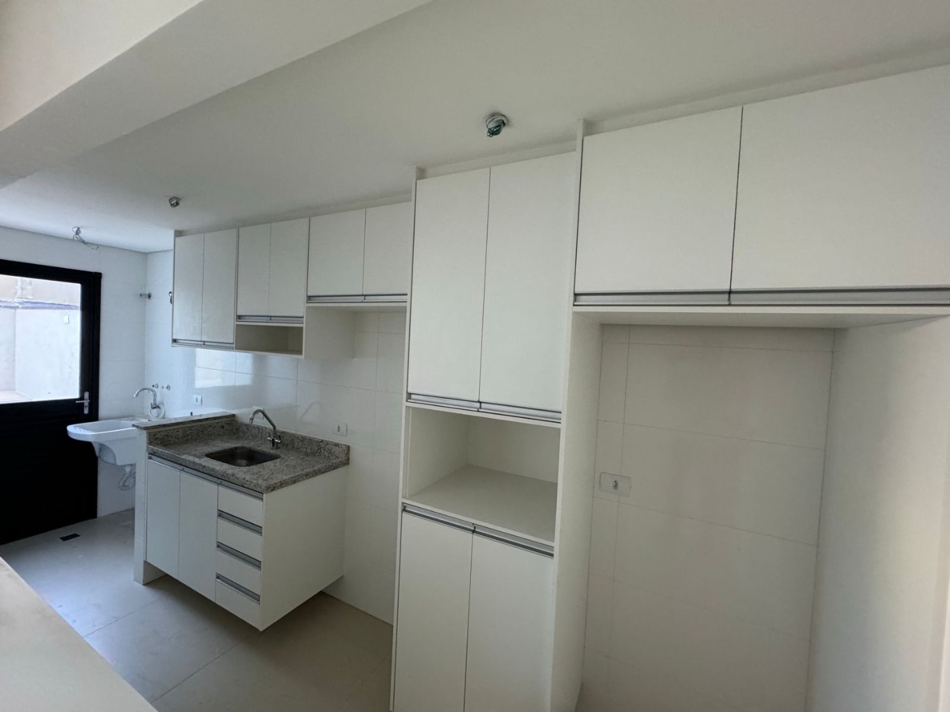 Apartamento à venda com 2 quartos, 82m² - Foto 5