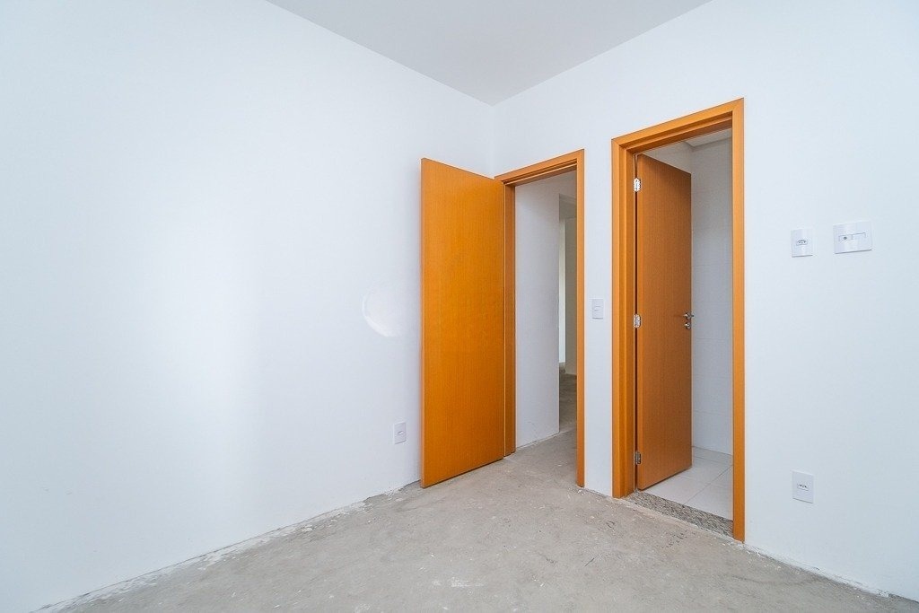 Apartamento à venda com 2 quartos, 64m² - Foto 4