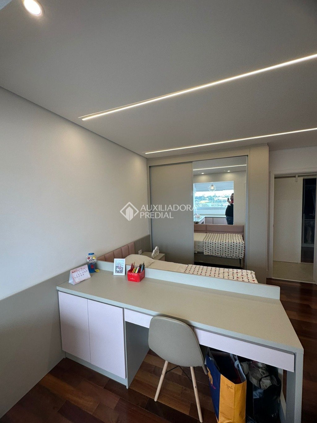 Apartamento à venda com 3 quartos, 158m² - Foto 19