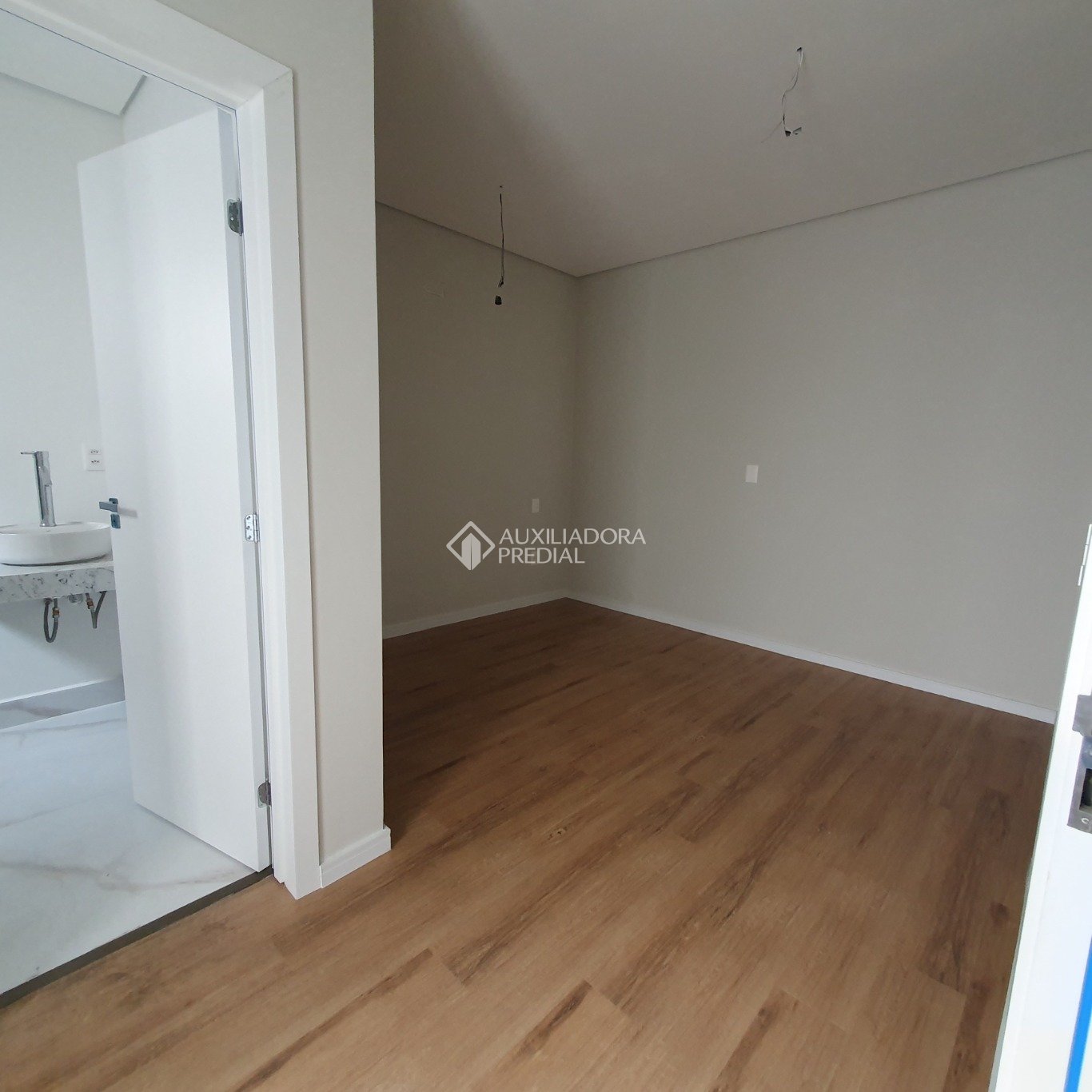 Casa à venda com 3 quartos, 220m² - Foto 14