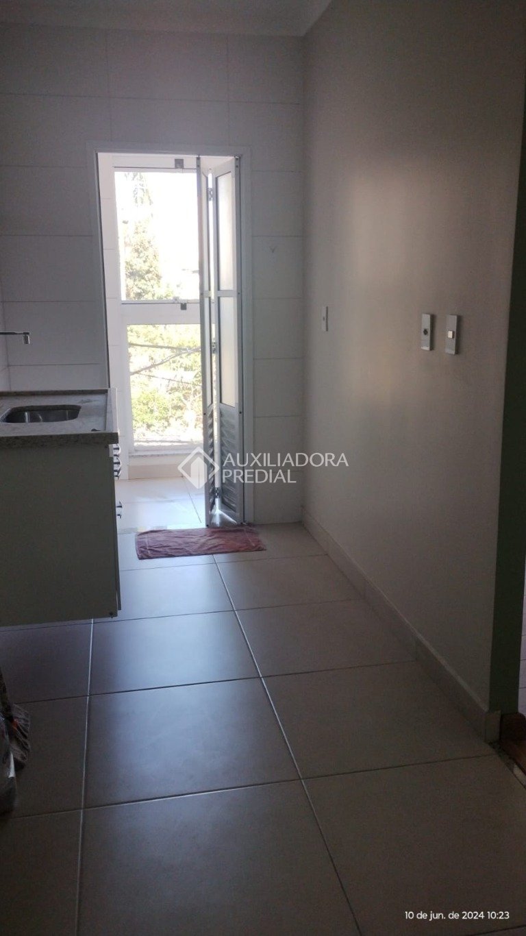 Apartamento à venda com 2 quartos, 55m² - Foto 4