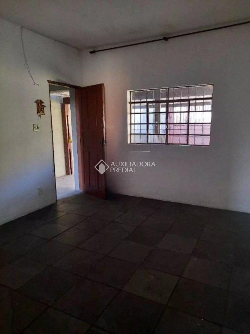 Casa à venda com 2 quartos, 108m² - Foto 2