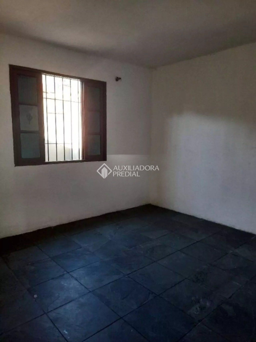 Casa à venda com 2 quartos, 108m² - Foto 3