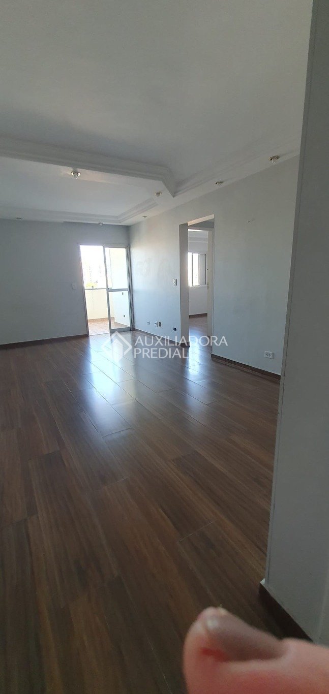 Apartamento à venda com 2 quartos, 64m² - Foto 1