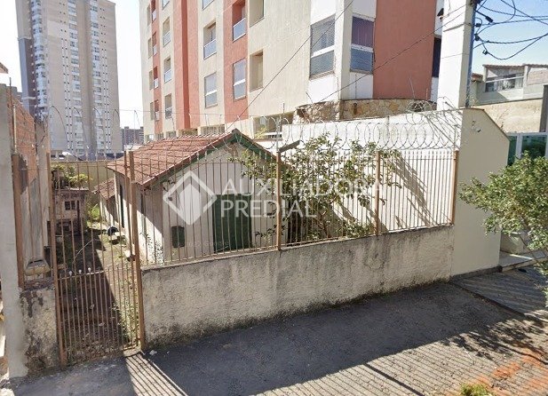 Terreno à venda com 1 quarto, 248m² - Foto 4