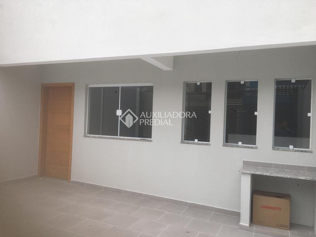 Casa à venda com 3 quartos, 68m² - Foto 9