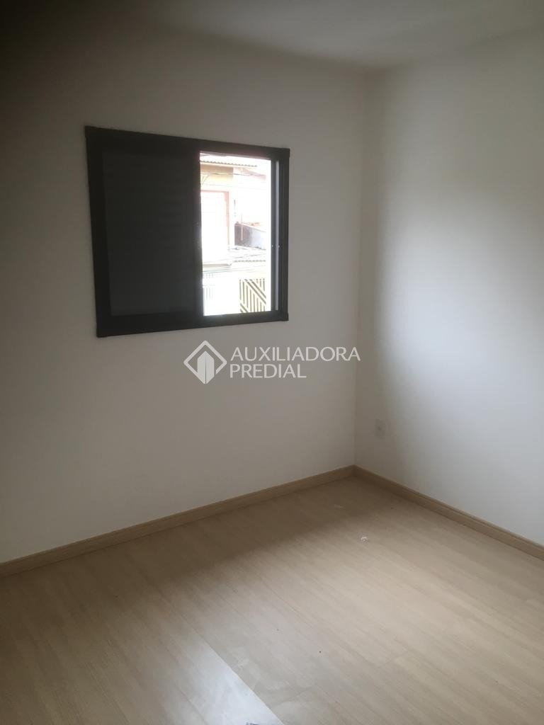 Casa à venda com 3 quartos, 68m² - Foto 8