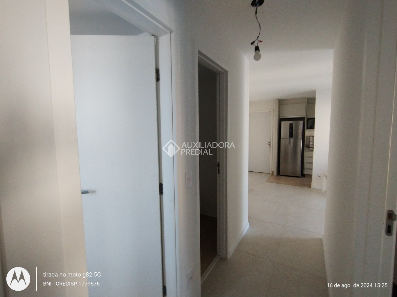 Apartamento à venda com 2 quartos, 55m² - Foto 8