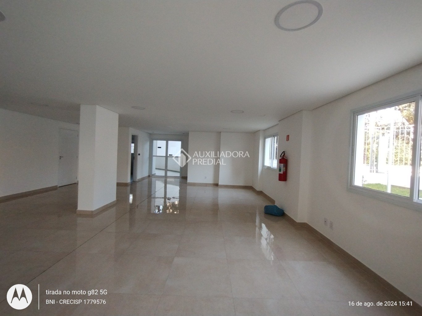 Apartamento à venda com 2 quartos, 55m² - Foto 20