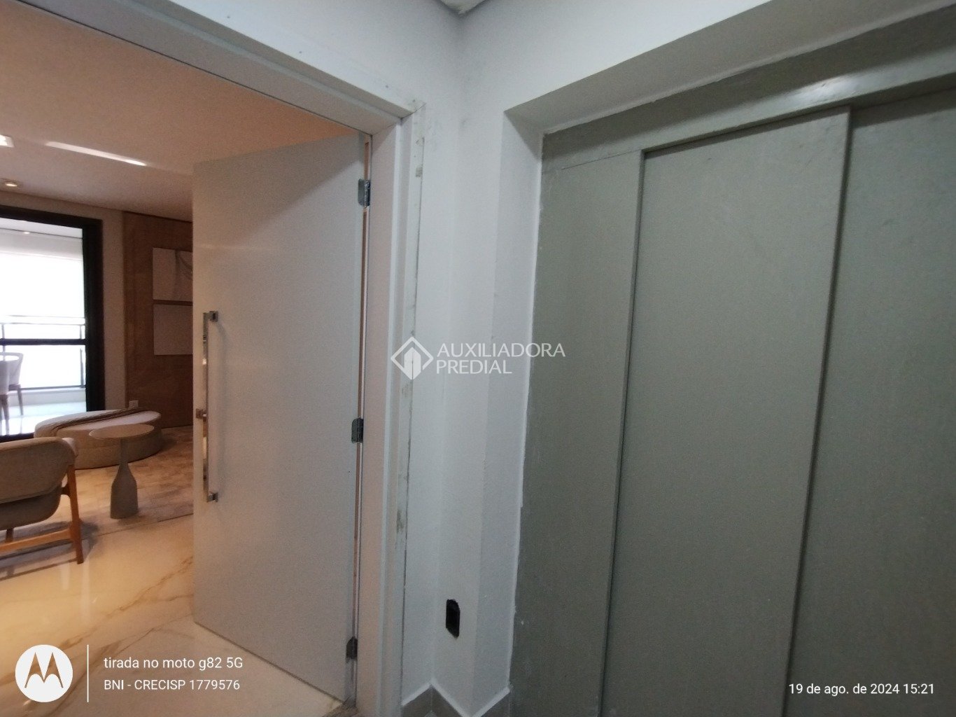 Apartamento à venda com 3 quartos, 119m² - Foto 13