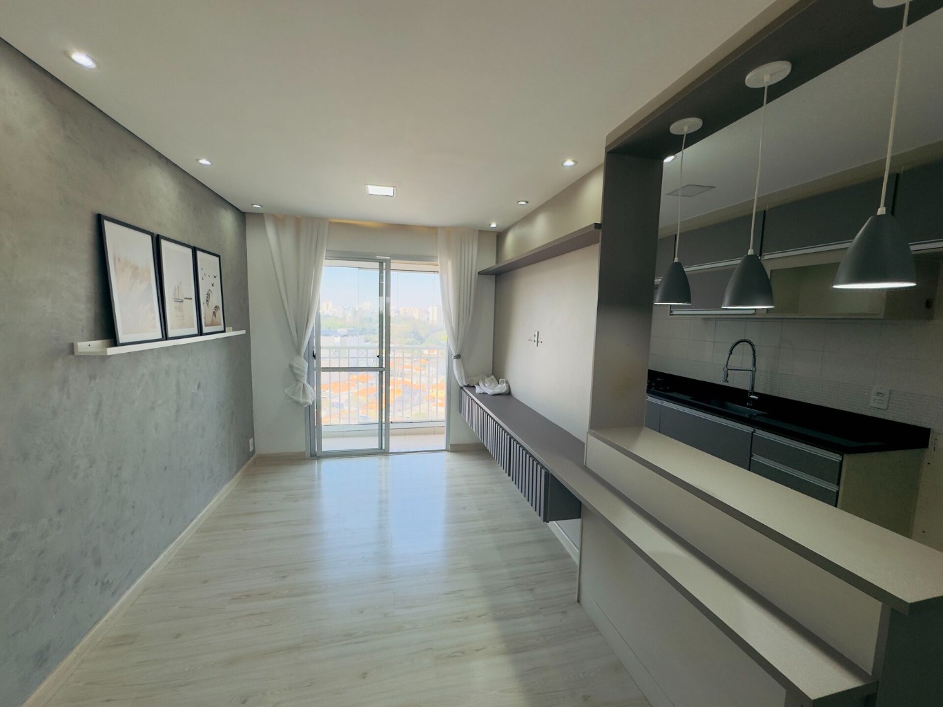 Apartamento à venda com 2 quartos, 57m² - Foto 1