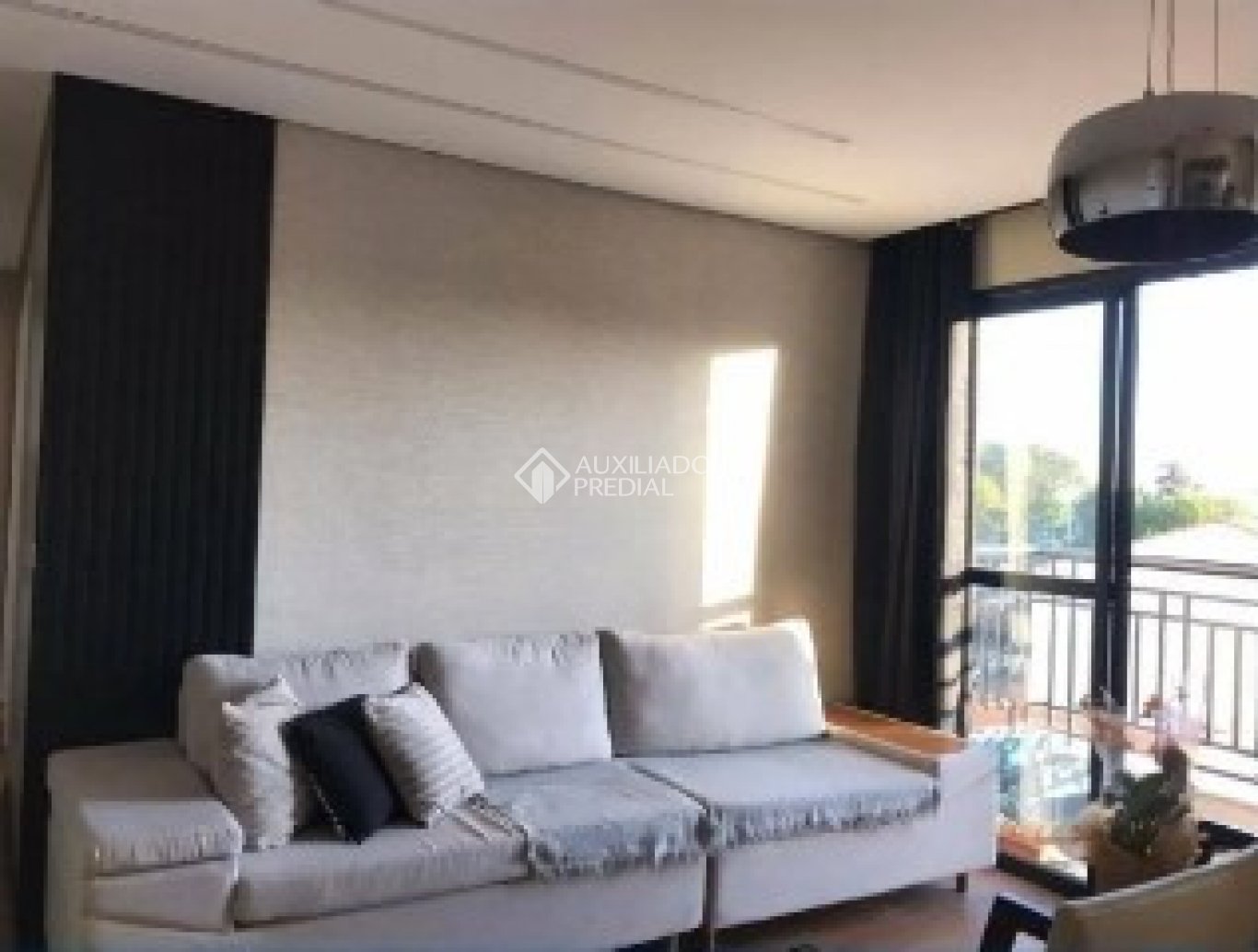 Apartamento à venda com 2 quartos, 49m² - Foto 2