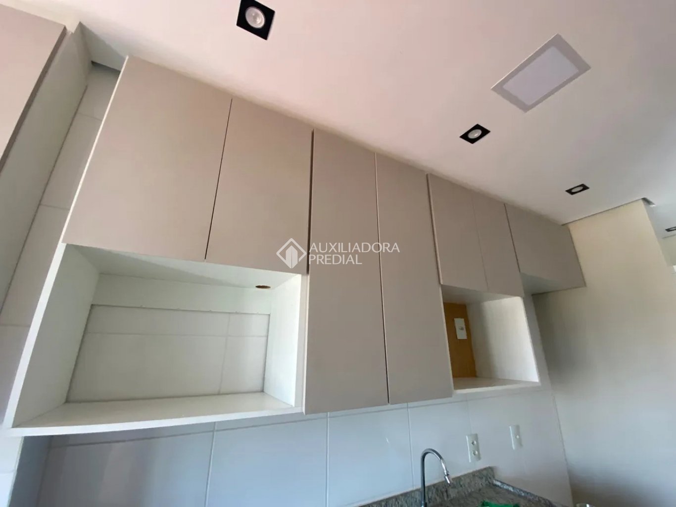 Apartamento à venda com 2 quartos, 49m² - Foto 6