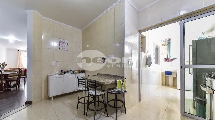 Apartamento à venda com 3 quartos, 96m² - Foto 7