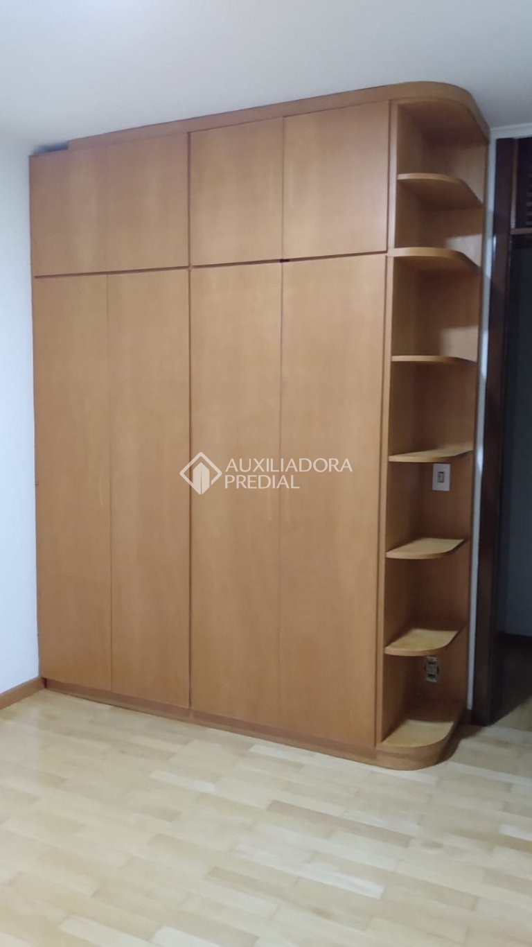 Apartamento à venda com 3 quartos, 190m² - Foto 11