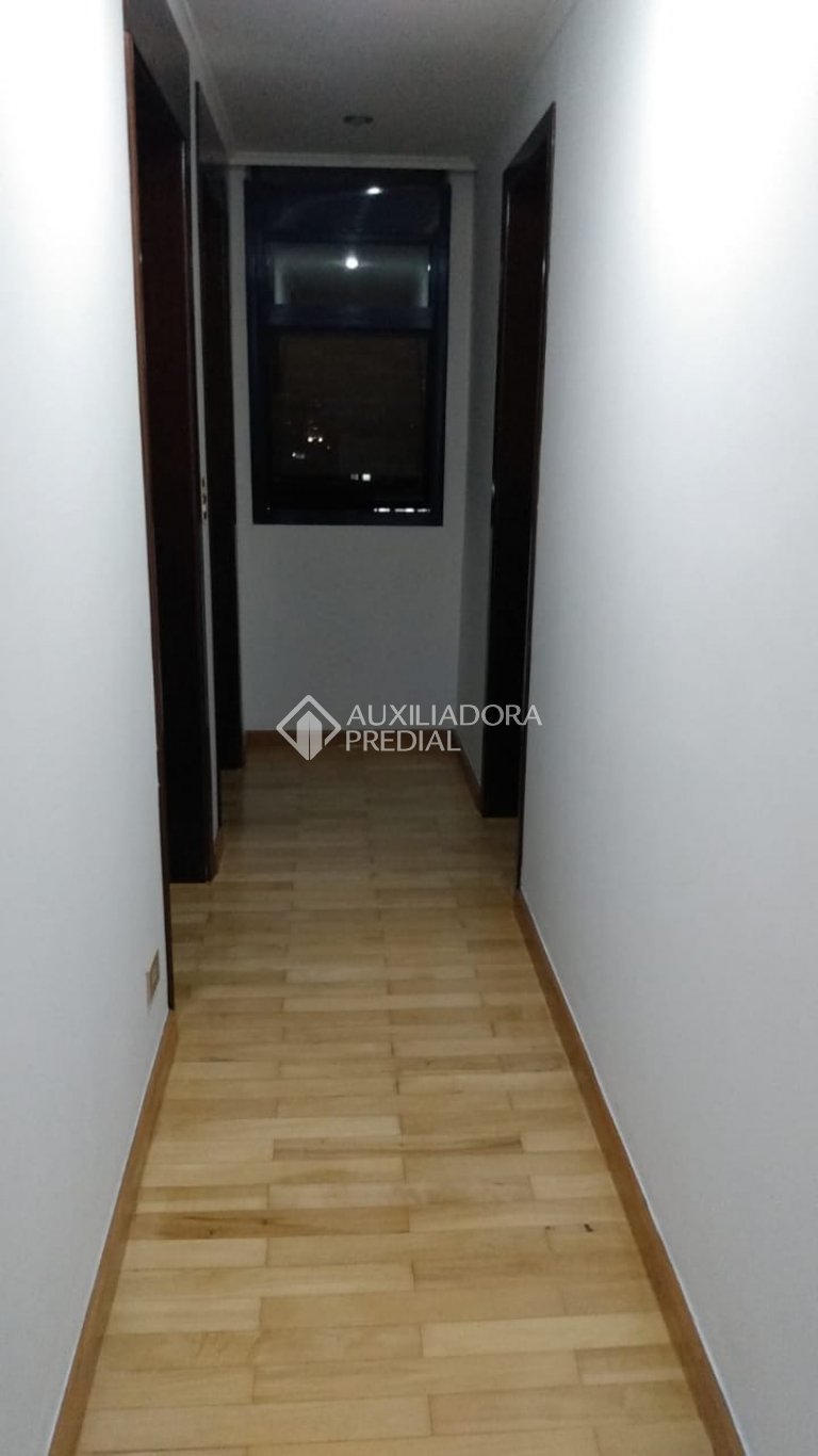 Apartamento à venda com 3 quartos, 190m² - Foto 8