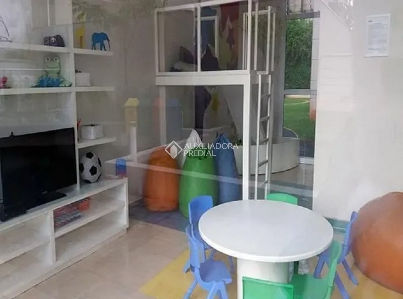 Apartamento à venda com 3 quartos, 91m² - Foto 17