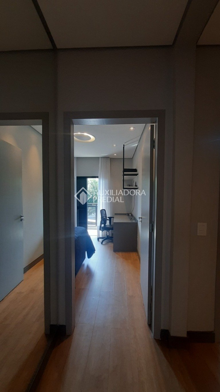 Casa à venda com 4 quartos, 340m² - Foto 34