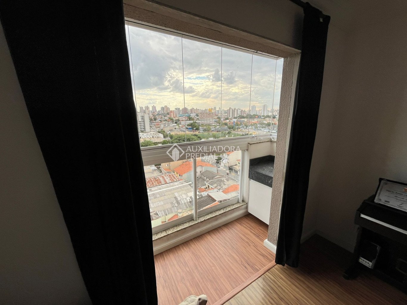 Apartamento à venda com 2 quartos, 59m² - Foto 2