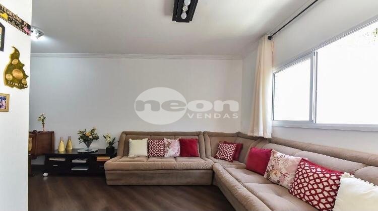 Apartamento à venda com 3 quartos, 96m² - Foto 1