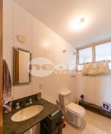 Apartamento à venda com 4 quartos, 159m² - Foto 13