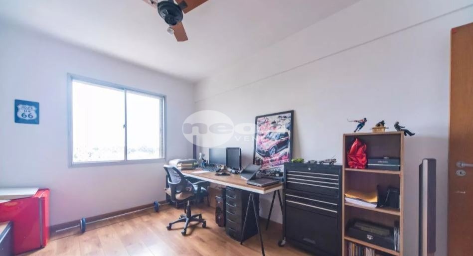 Apartamento à venda com 4 quartos, 159m² - Foto 15