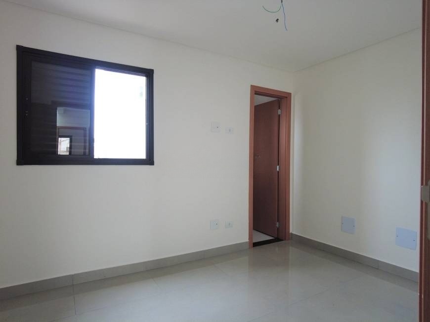 Casa à venda com 3 quartos, 105m² - Foto 5