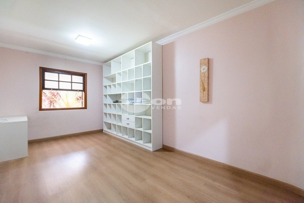 Casa à venda com 3 quartos, 335m² - Foto 28