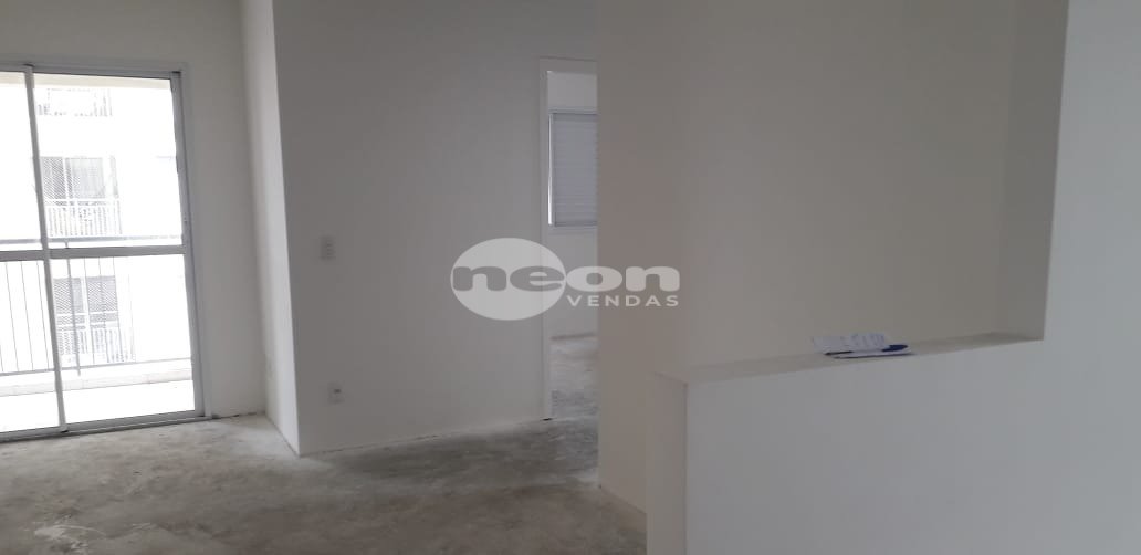 Apartamento à venda com 2 quartos, 65m² - Foto 1