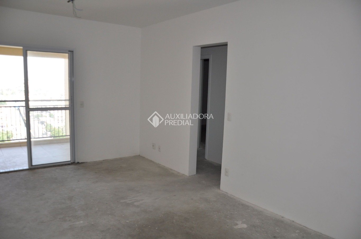 Apartamento à venda com 3 quartos, 82m² - Foto 2