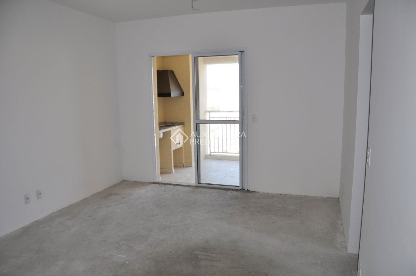 Apartamento à venda com 3 quartos, 82m² - Foto 1