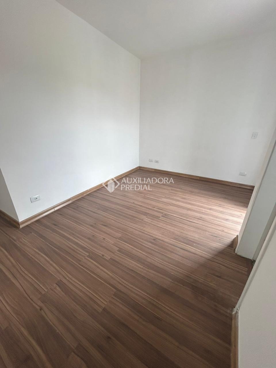 Apartamento à venda com 2 quartos, 56m² - Foto 11