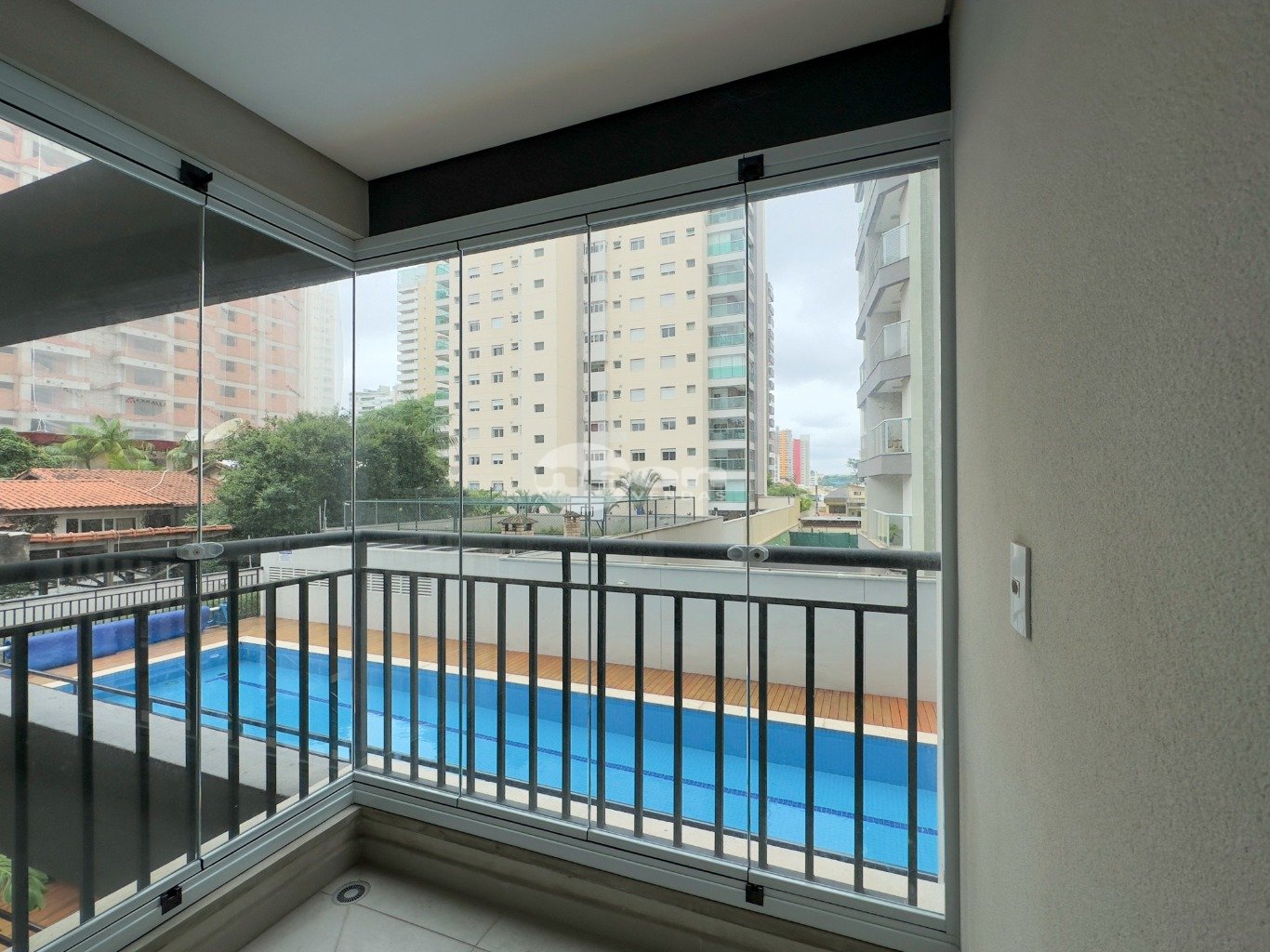 Apartamento à venda com 2 quartos, 65m² - Foto 8