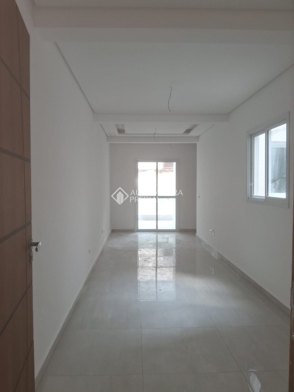 Apartamento à venda com 2 quartos, 61m² - Foto 1