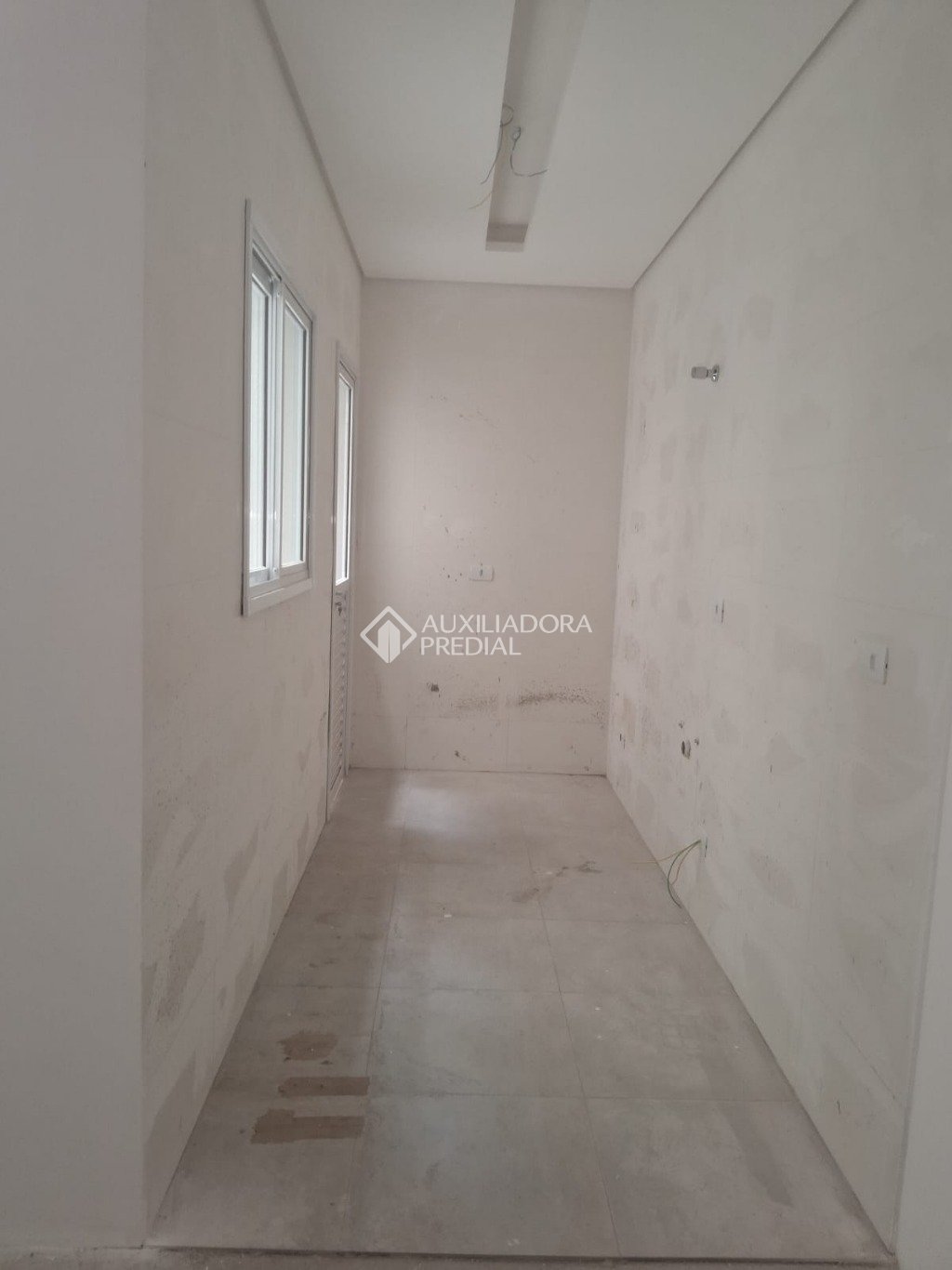 Apartamento à venda com 2 quartos, 61m² - Foto 7